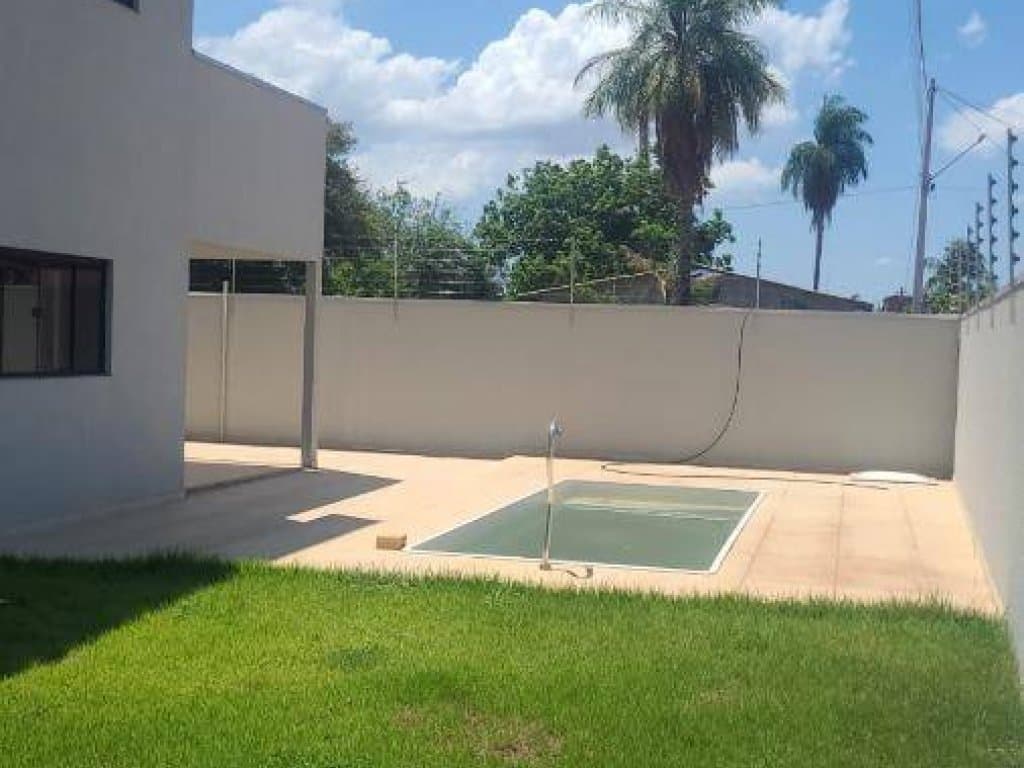 Foto 8 de 15: Casa em leilão em Poconé - MT, bairro Centro — Casa 220 m² - Centro - Poconé - MT