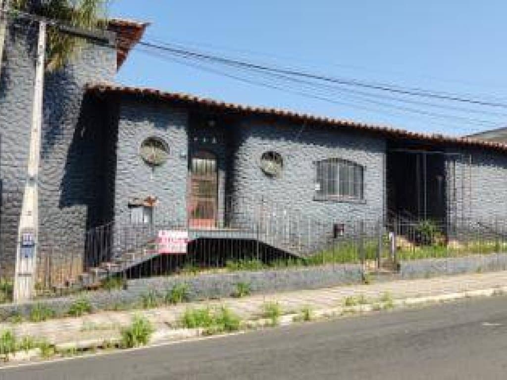 Foto 1 de 32: Casa em leilão em Sorocaba - SP, bairro Jardim Santa Rosália — Casa 377 m² - Jardim Santa Rosália - Sorocaba - SP
