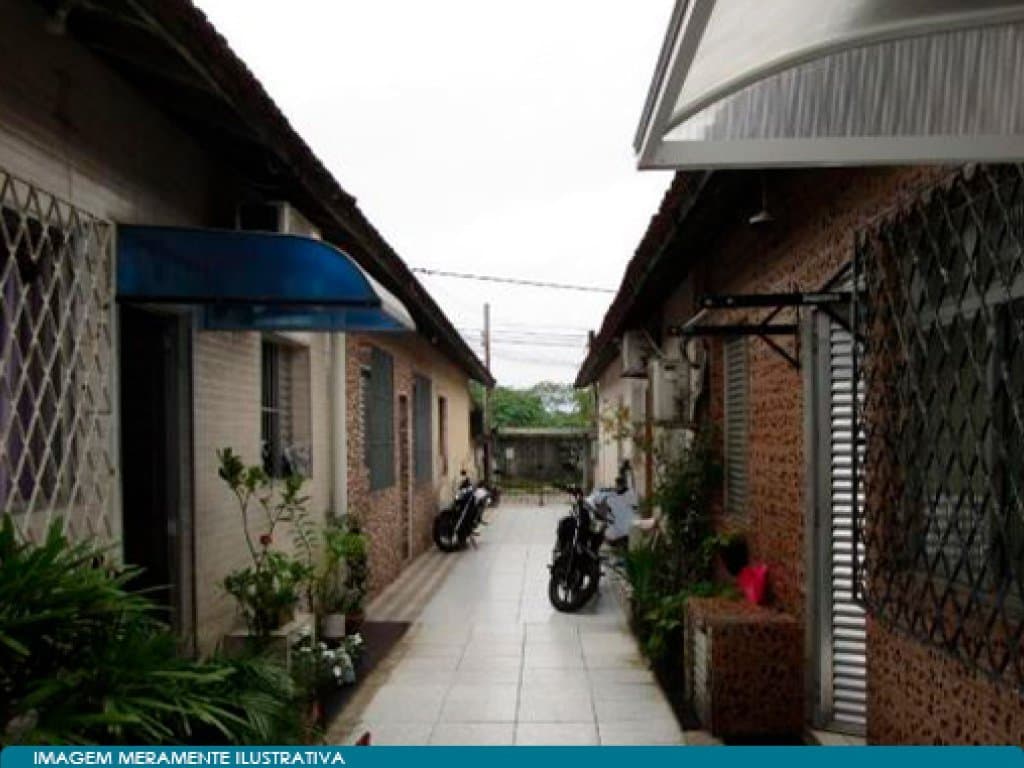 Foto 3 de 5: Casa em leilão em São Vicente - SP, bairro Vila Jockei Clube — Casa no Litoral com 36 m² (Conj. Residencial Monumento) - Vila Jockei Clube - São Vicente - SP