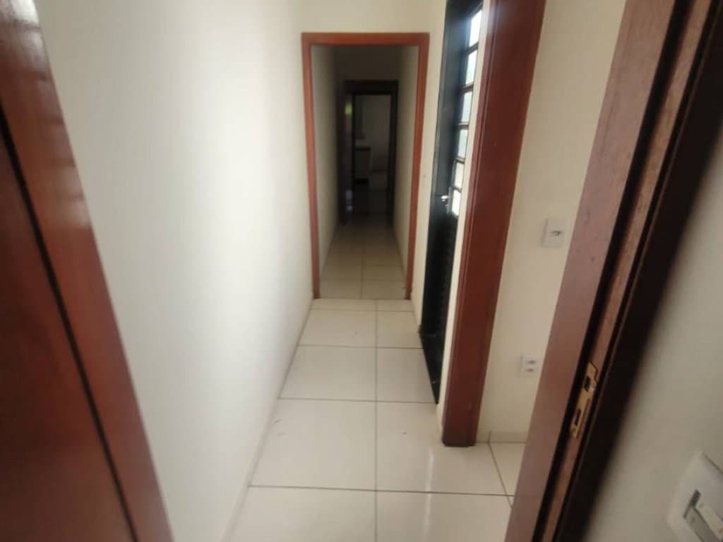 Foto 2 de 14: Casa em leilão em Tupã - SP, bairro Jardim Chácara Velini — Casa, Padrão, 1 Vaga(S) de Garagem