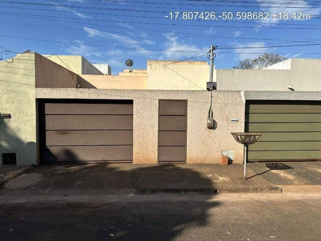 Foto 1 de 23: Casa em leilão em Santa Helena De Goiás - GO — Casa, em Condomínio, 1 Vaga(S) de Garagem
