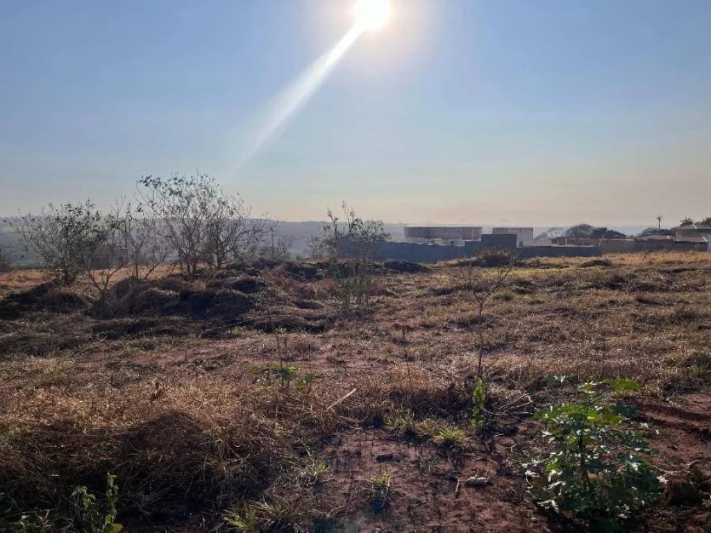 Foto 1 de 9: Terreno em leilão em Orlândia - SP, bairro Jardim Timboré — Lote, Padrão, 0 Vaga(S) de Garagem