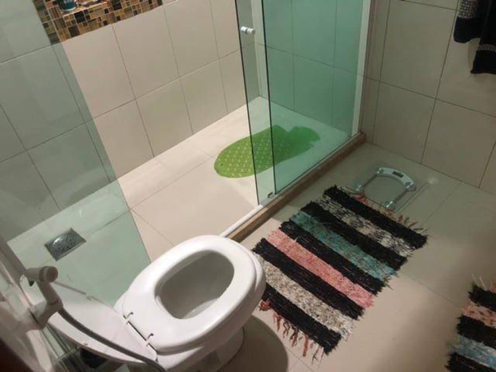 Foto 31 de 43: Casa em leilão em Magé - RJ, bairro Vila Inhomirim — Casa, Padrão, 3 Vaga(S) de Garagem