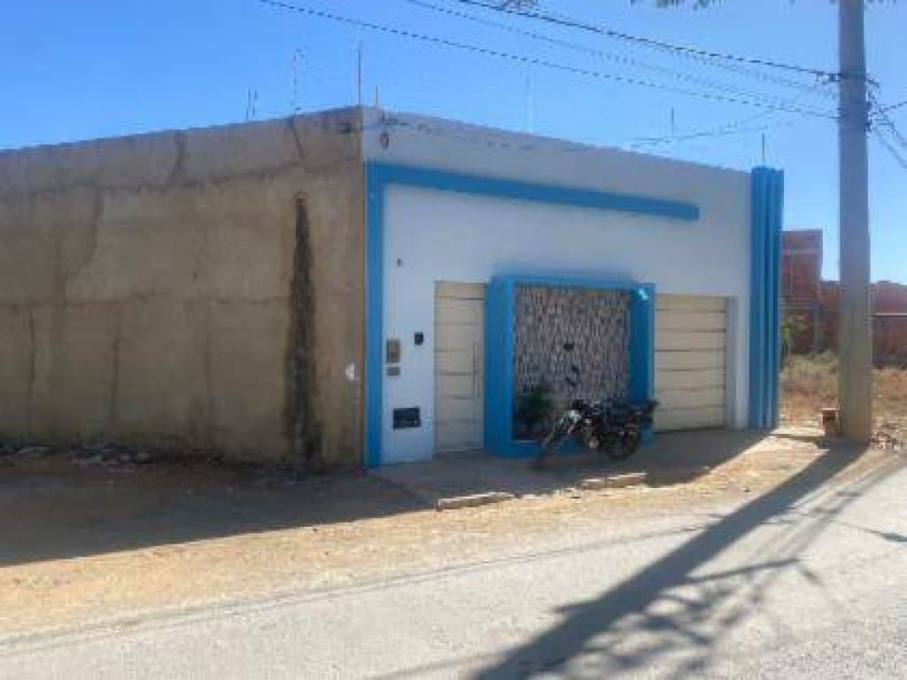 Foto 2 de 6: Casa em leilão em Irecê - BA, bairro Asa Sul — Casa, Padrão, 1 Vaga(S) de Garagem