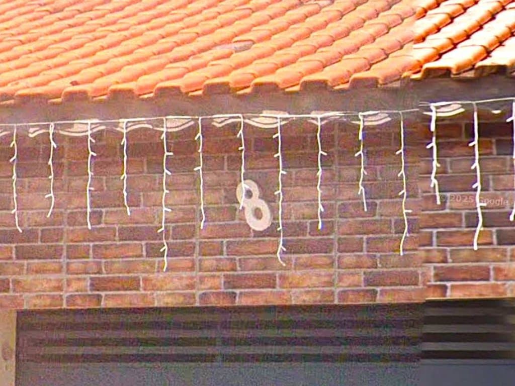 Foto 5 de 6: Casa em leilão em Guaratinguetá - SP — Casa, Padrão, 0 Vaga(S) de Garagem