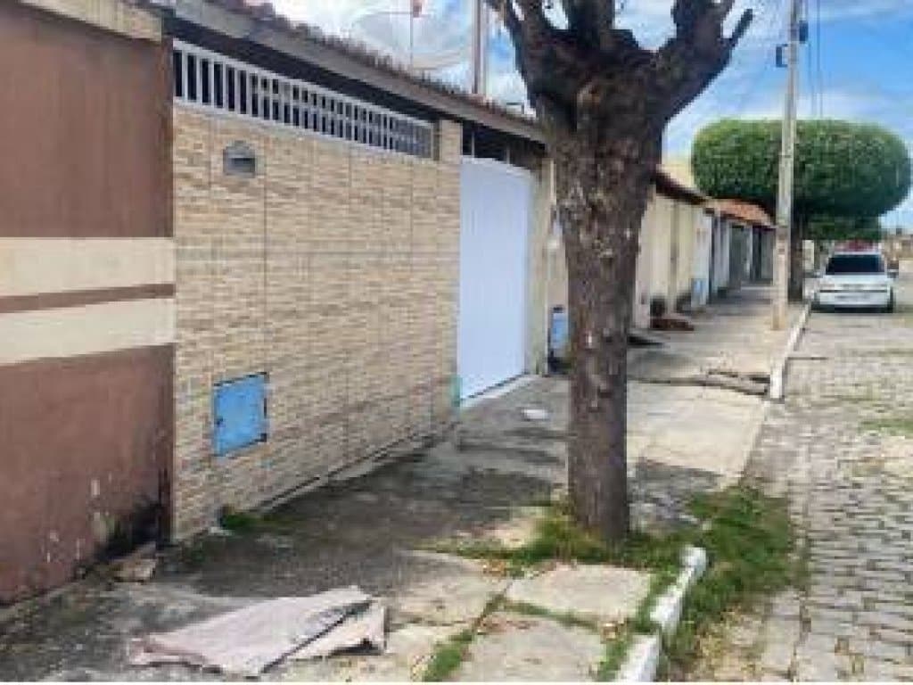 Foto 15 de 22: Casa em leilão em Jaguaribara - CE, bairro Nossa Senhora de Fátima — Casa, Padrão, 1 Vaga(S) de Garagem