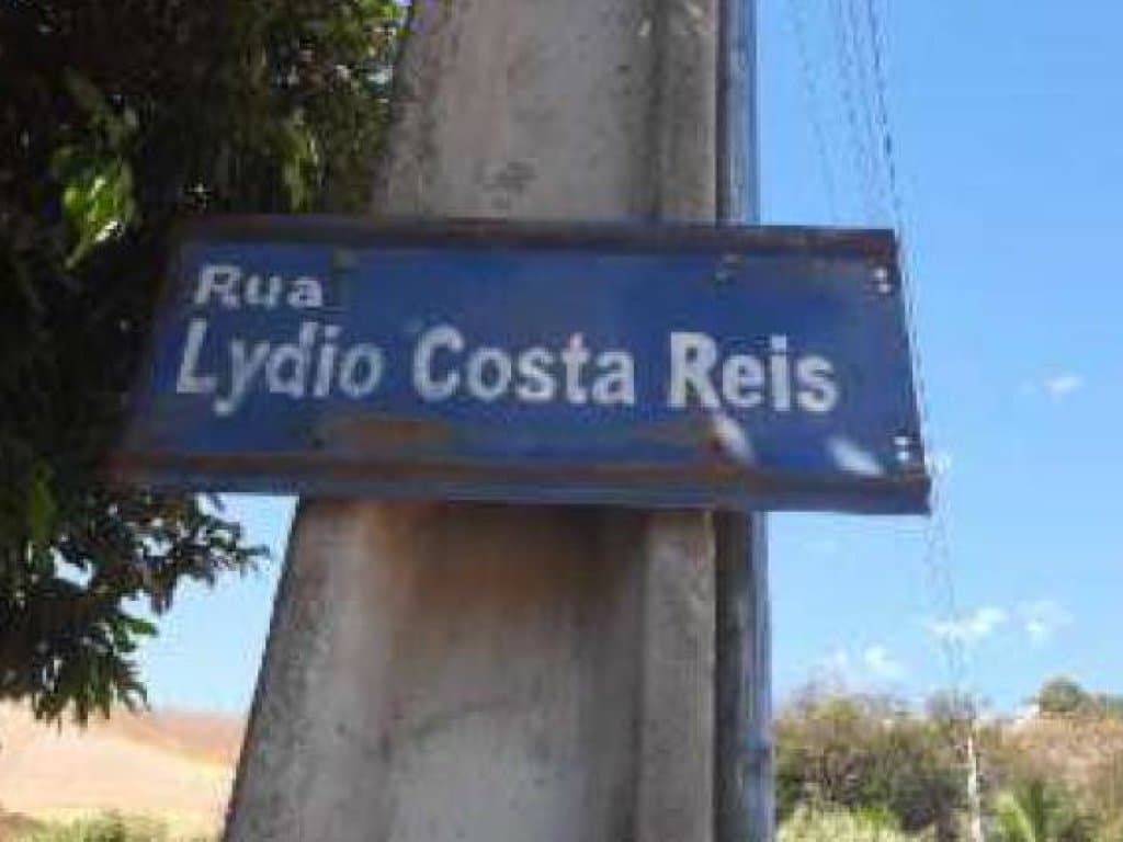 Foto 4 de 15: Casa em leilão em Leopoldina - MG, bairro Vale do Sol — Casa, Padrão, 1 Vaga(S) de Garagem