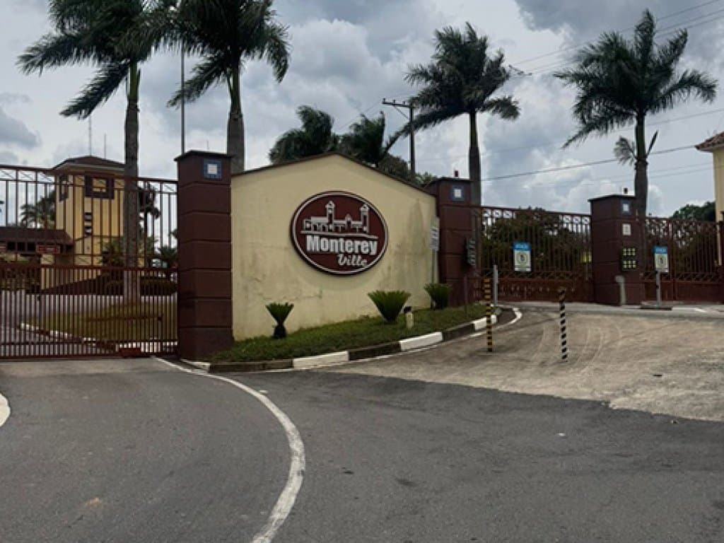 Foto 2 de 4: Terreno em leilão em Mogi Das Cruzes - SP — Terreno 939 m² (Lt. 41 da Qd. 13 no Condomínio Monterey Ville) - Mogi das Cruzes - SP