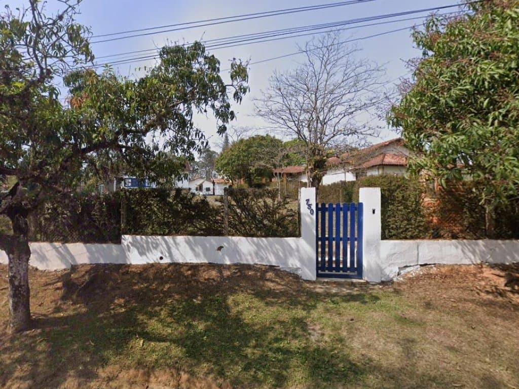 Foto 2 de 12: Casa em leilão em Itatiaia - RJ, bairro Jardim Martineli — Direitos sobre Casa 106 m² em Terreno de 1.368 m² - Jardim Martineli - Itatiaia - RJ
