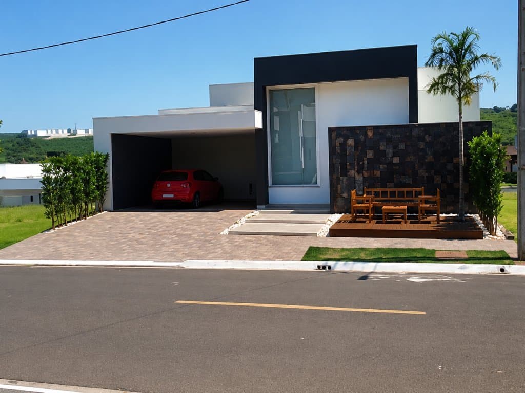 Casa em leilão em Sarandi - PR, bairro Jardim Paraíso — Casa 206 m² - Sarandi-PR - Rua das Castanheiras, 111 - Jardim Paraíso