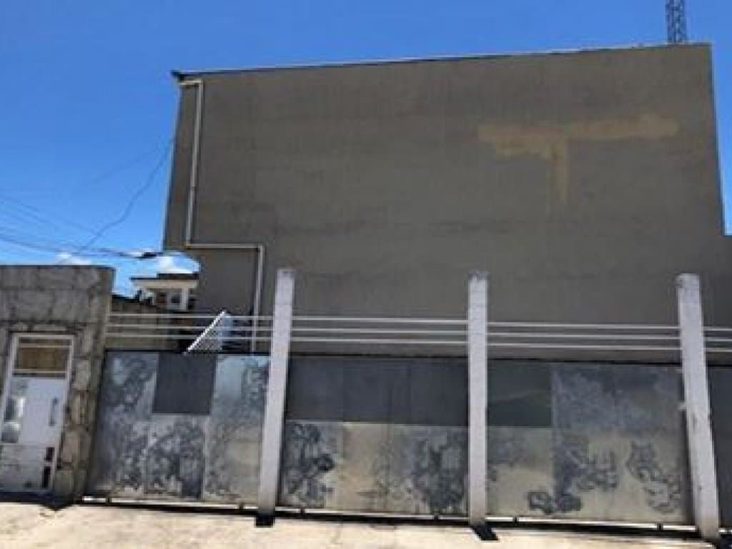 Foto 2 de 3: Casa em leilão em Mesquita - RJ, bairro Banco de Areia — Casa em Condomínio 52 m² - Banco de Areia - Mesquita - RJ