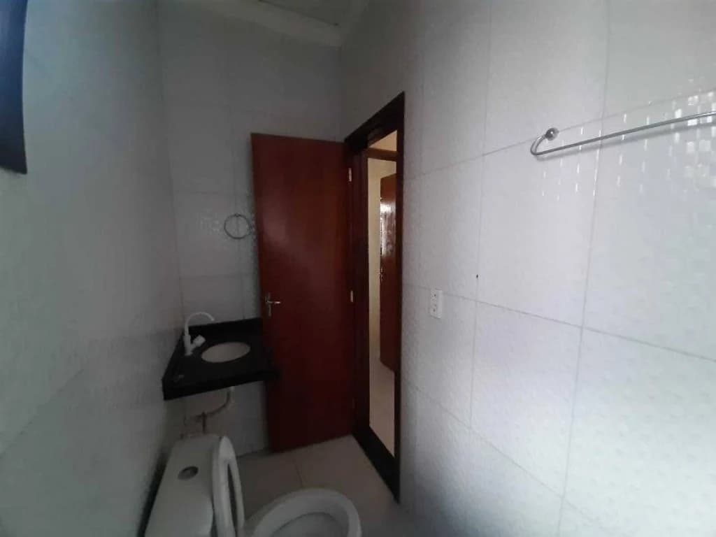 Foto 14 de 27: Casa em leilão em Juazeiro Do Norte - CE, bairro Aeroporto — Casa, Padrão, 0 Vaga(S) de Garagem