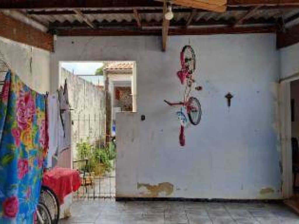 Foto 10 de 12: Casa em leilão em Cachoeira Paulista - SP, bairro Vila Carmem — Casa, Padrão, 1 Vaga(S) de Garagem