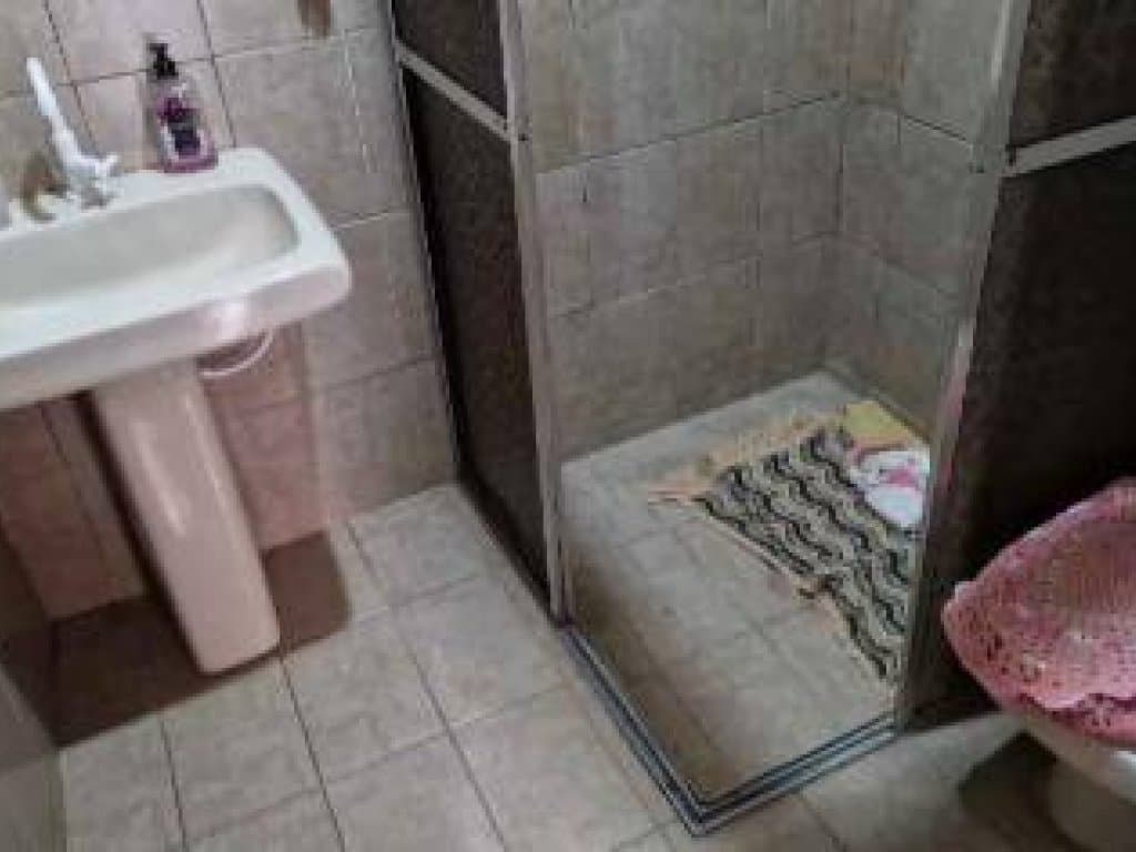 Foto 11 de 12: Casa em leilão em Cachoeira Paulista - SP, bairro Vila Carmem — Casa, Padrão, 1 Vaga(S) de Garagem