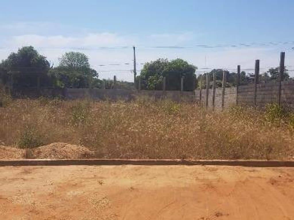 Foto 16 de 30: Casa em leilão em Colniza - MT, bairro Garça Ii — Casa, em Condomínio, 0 Vaga(S) de Garagem