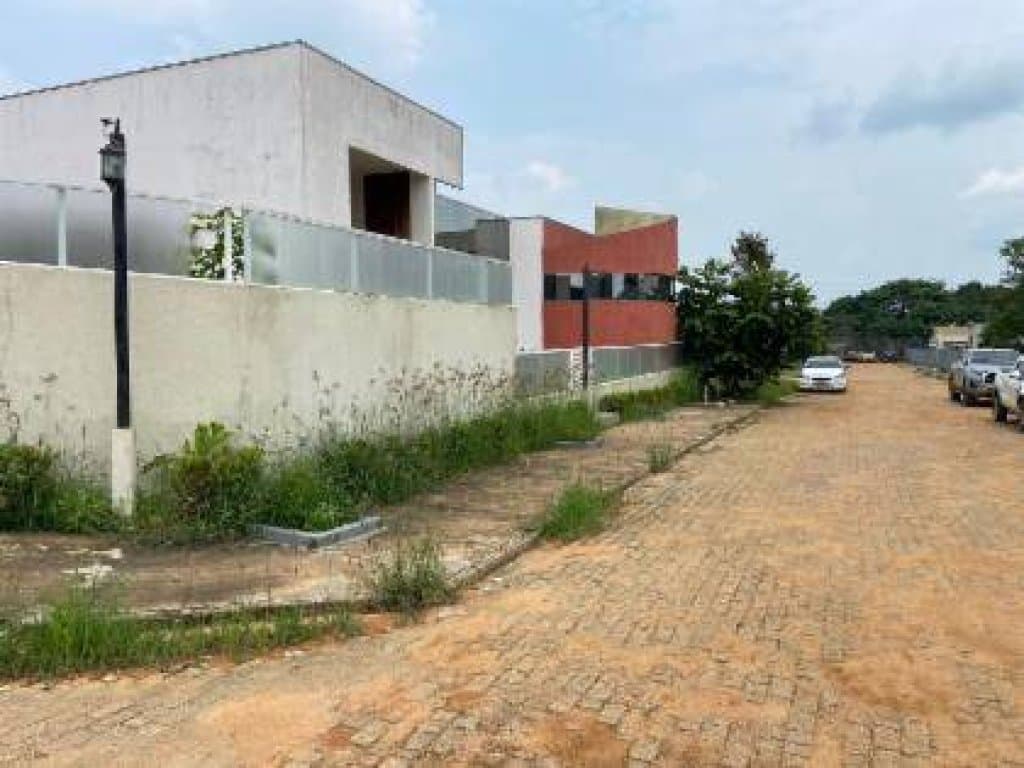 Foto 23 de 30: Casa em leilão em Colniza - MT, bairro Garça Ii — Casa, em Condomínio, 0 Vaga(S) de Garagem