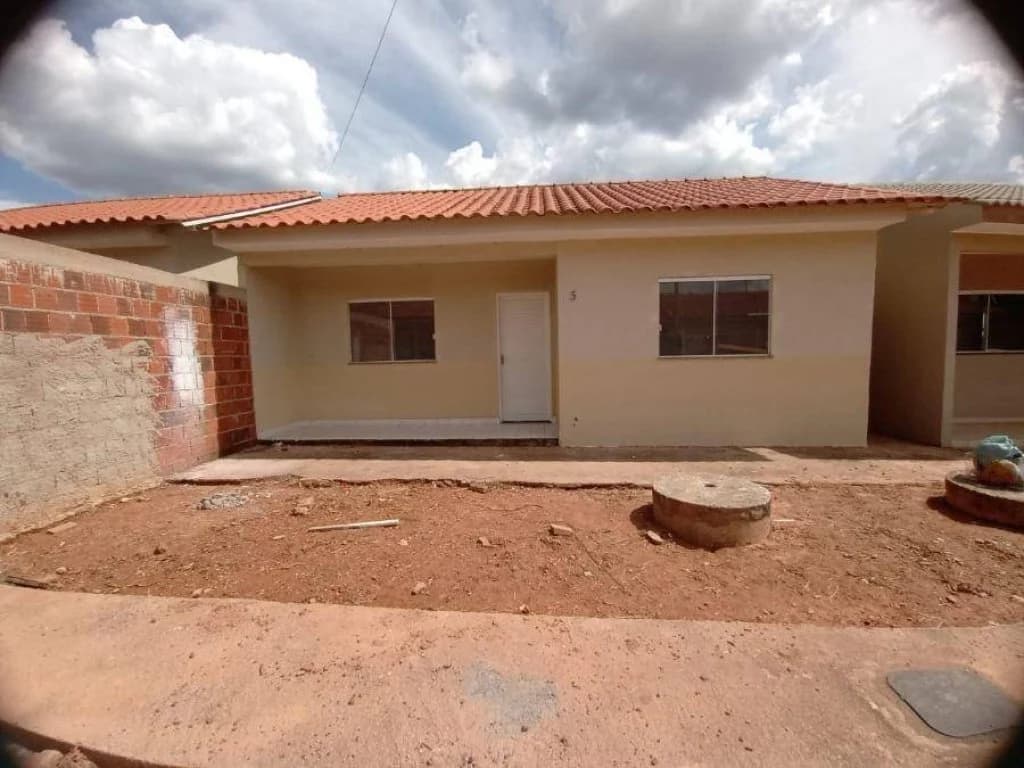 Foto 1 de 29: Casa em leilão em Águas Lindas De Goiás - GO, bairro Parque da Barragem Setor 12 — Casa 150 m² - Parque da Barragem Setor 12 - Águas Lindas de Goiás - GO