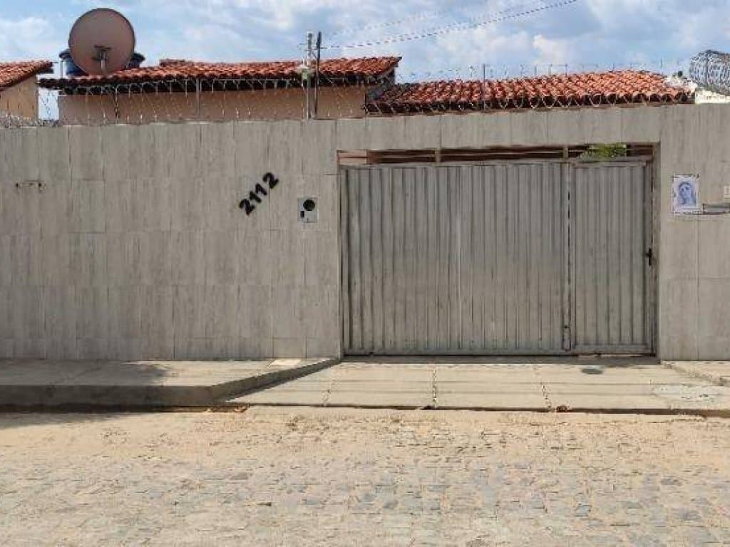 Foto 2 de 19: Casa em leilão em Floriano - PI, bairro Irapuá Ii — Casa 181 m² - Irapuá II - Floriano - PI