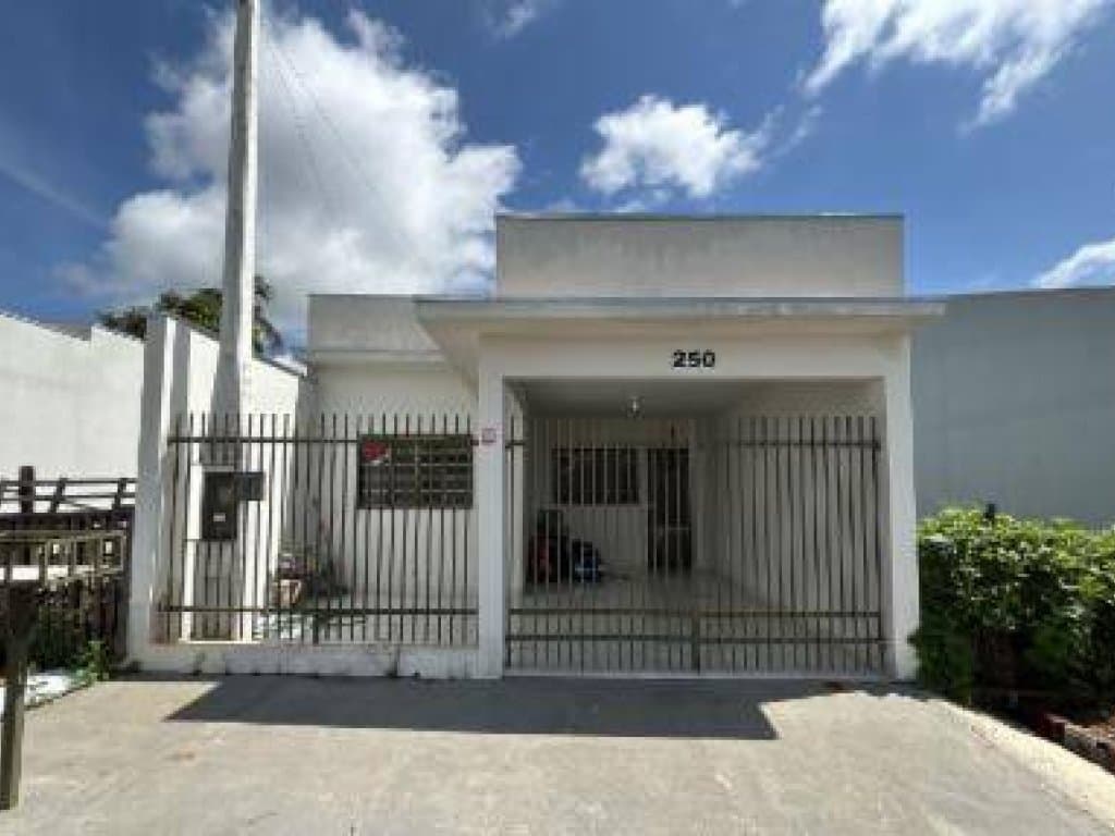 Foto 1 de 3: Casa em leilão em Junqueirópolis - SP, bairro Centro — Casa 58 m² - Centro - Junqueirópolis - SP