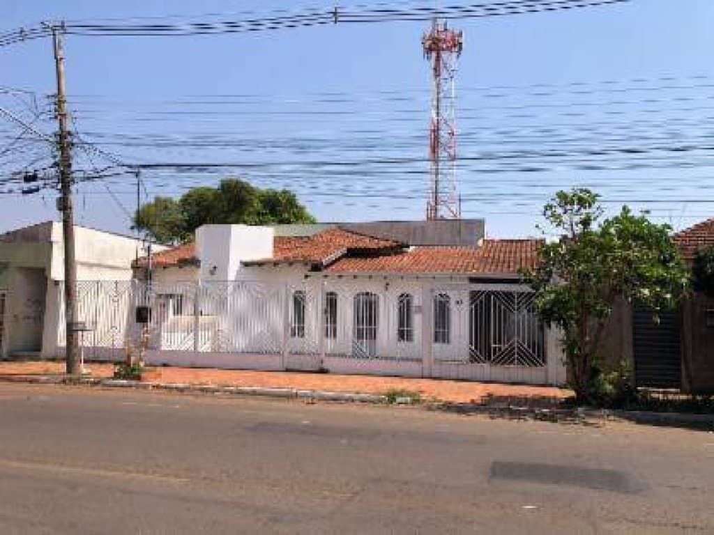 Foto 4 de 20: Casa em leilão em Campo Grande - MS, bairro Vila Taveirópolis — Casa 223 m² - Vila Taveirópolis - Campo Grande - MS