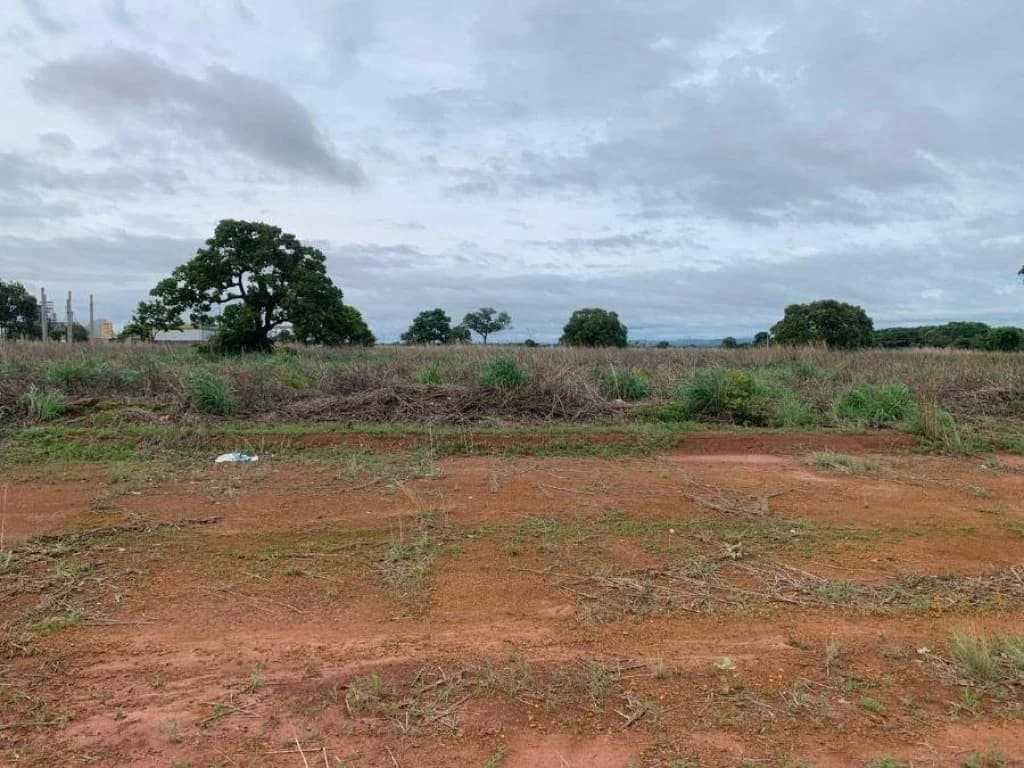 Foto 4 de 22: Terreno em leilão em Porto Nacional - TO, bairro Jardim América — Área com 3.040 m² - Jardim América - Porto Nacional - TO