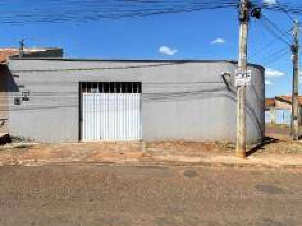 Foto 2 de 11: Casa em leilão em Trindade - GO, bairro Jardim Scala — Casa 180 m² - Jardim Scala - Trindade - GO