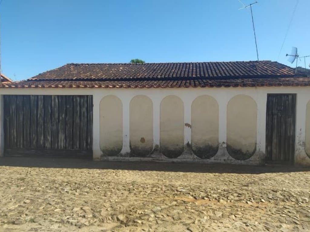 Foto 1 de 11: Casa em leilão em Grão Mogol - MG, bairro Centro — Casa 176 m² - Centro - Grão Mogol - MG