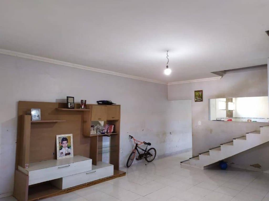 Foto 3 de 17: Casa em leilão em Bacabal - MA, bairro Centro — Casa 263 m² - Centro - Bacabal - MA