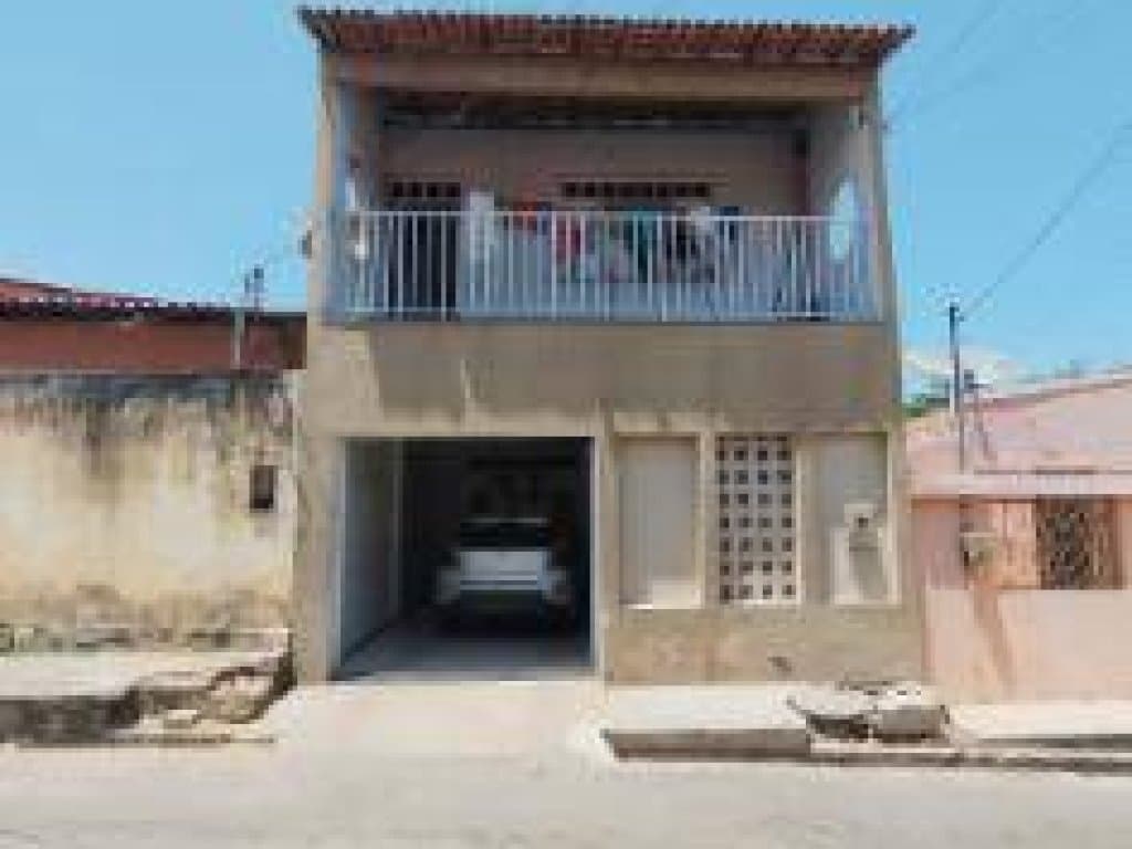 Foto 1 de 17: Casa em leilão em Bacabal - MA, bairro Centro — Casa 263 m² - Centro - Bacabal - MA