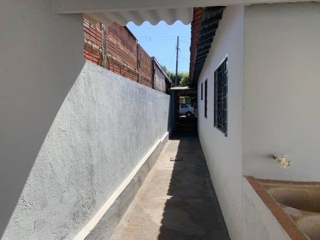 Foto 3 de 25: Casa em leilão em Birigui - SP — Casa 120 m² - Núcleo Habitacional Thereza Maria Barbieri - Birigui - SP