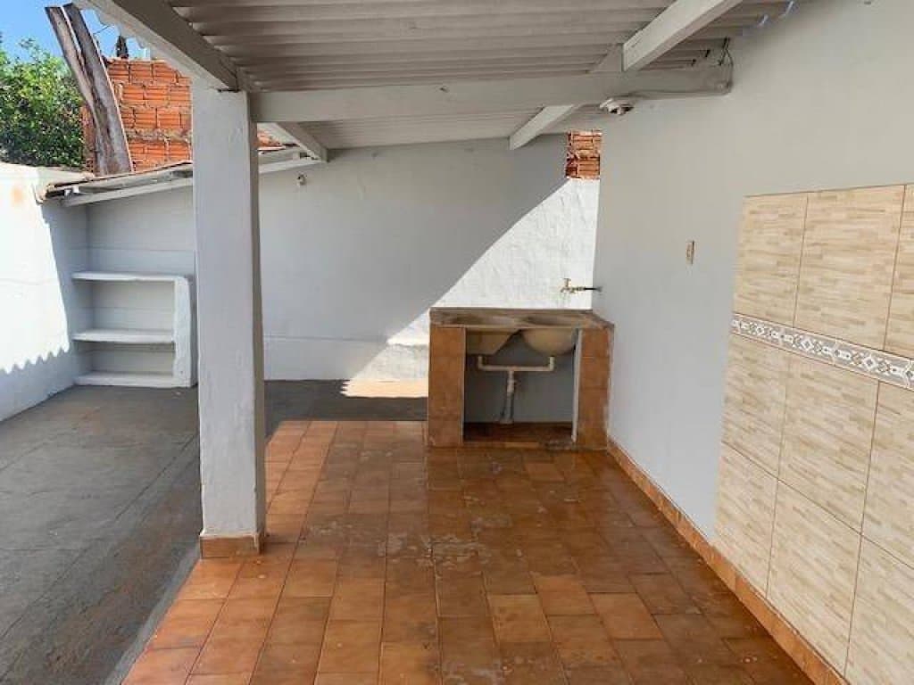 Foto 11 de 25: Casa em leilão em Birigui - SP — Casa 120 m² - Núcleo Habitacional Thereza Maria Barbieri - Birigui - SP