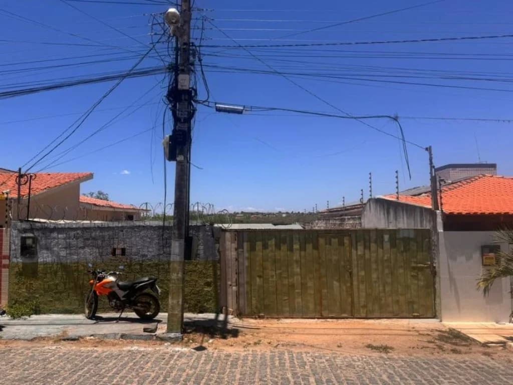 Foto 10 de 10: Terreno em leilão em Cajazeiras - PB, bairro Dom Zacarias Rua de Moura — Terreno 393 m² - Dom Zacarias R. de Moura - Cajazeiras - PB