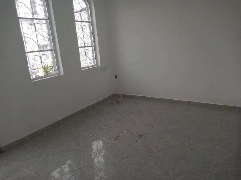 Foto 13 de 14: Casa em leilão em Lorena - SP, bairro Parque das Rodovias — Casa 69 m² - Parque das Rodovias - Lorena - SP