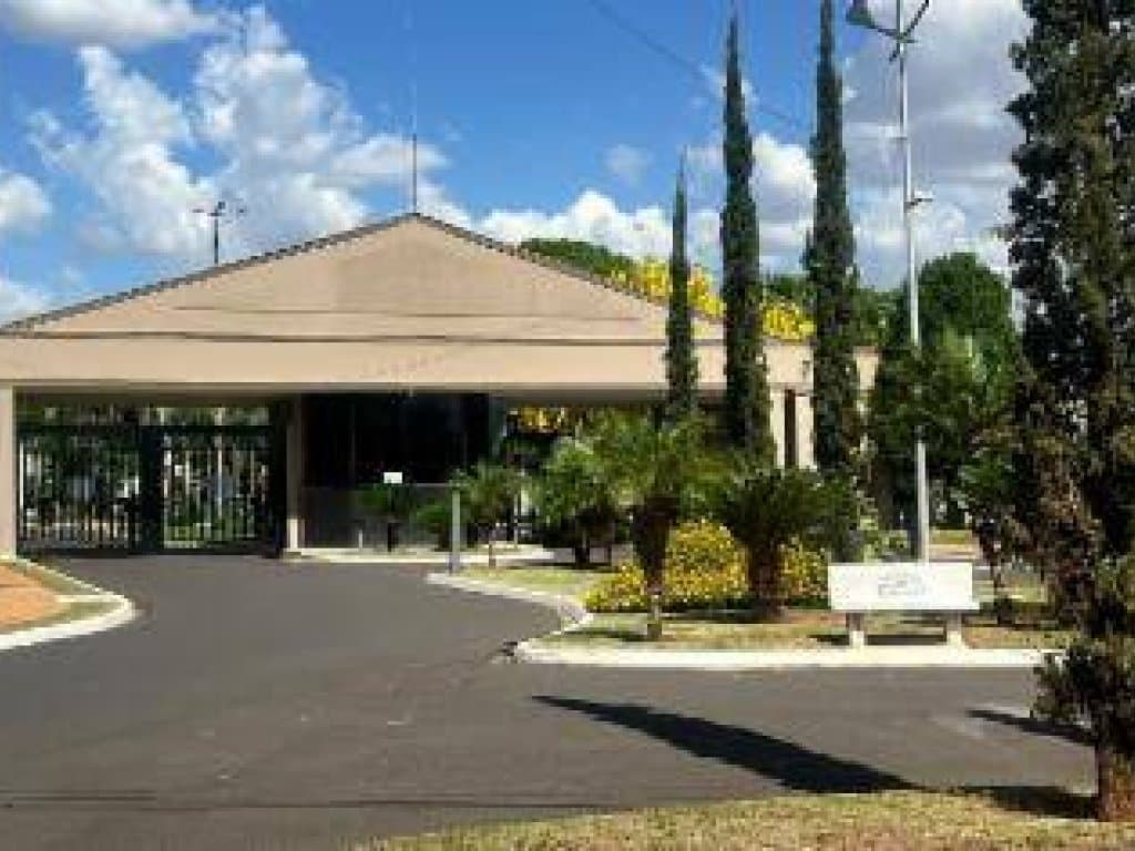 Foto 1 de 3: Casa em leilão em Araçatuba - SP, bairro Aeroporto — Casa em Condomínio 263 m² (01 vaga) - Aeroporto - Araçatuba - SP