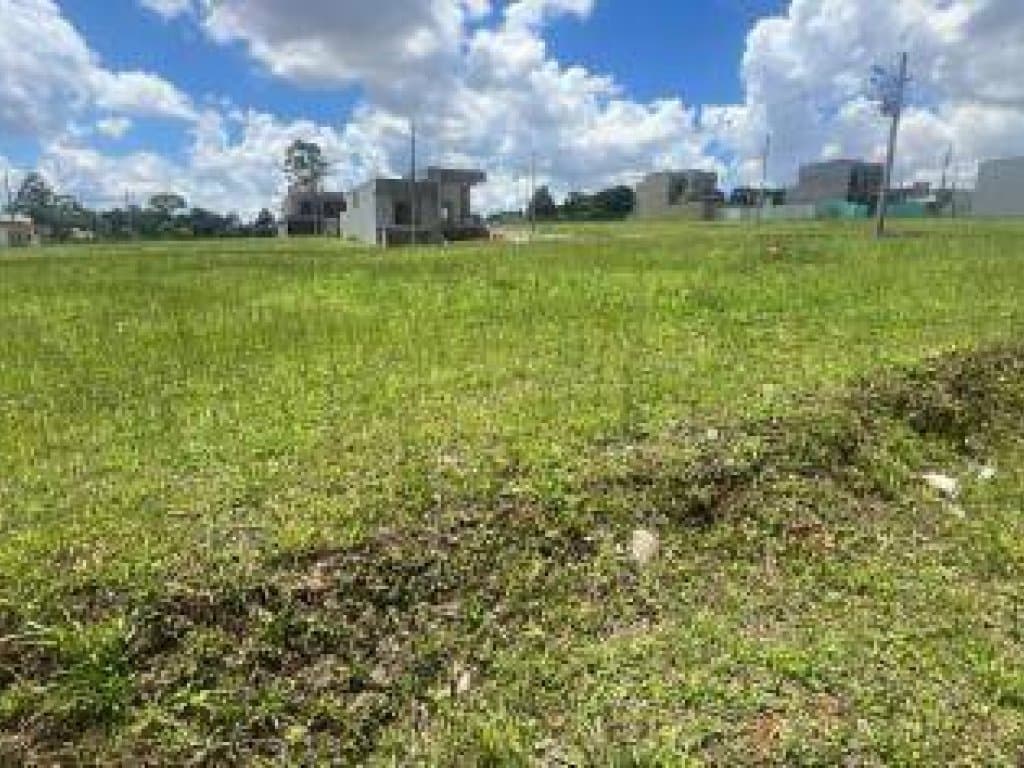 Foto 4 de 5: Terreno em leilão em Ponta Grossa - PR, bairro Colônia Dona Luíza — Terreno em Condomínio 260 m² (Lt 03 da Qd 10) - Colônia Dona Luíza - Ponta Grossa - PR