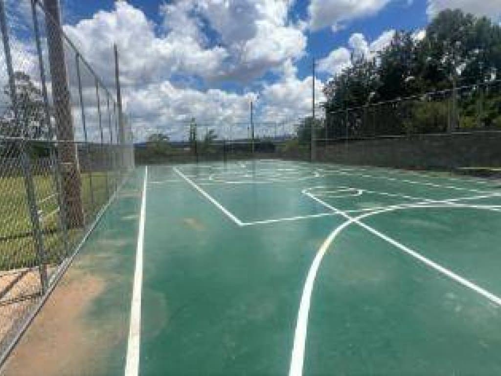 Foto 3 de 5: Terreno em leilão em Ponta Grossa - PR, bairro Colônia Dona Luíza — Terreno em Condomínio 260 m² (Lt 03 da Qd 10) - Colônia Dona Luíza - Ponta Grossa - PR