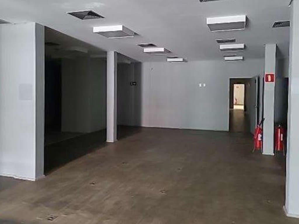 Foto 8 de 15: Comercial em leilão em Astorga - PR, bairro Centro — Imóvel Comercial 763 m² - Centro - Astorga - PR
