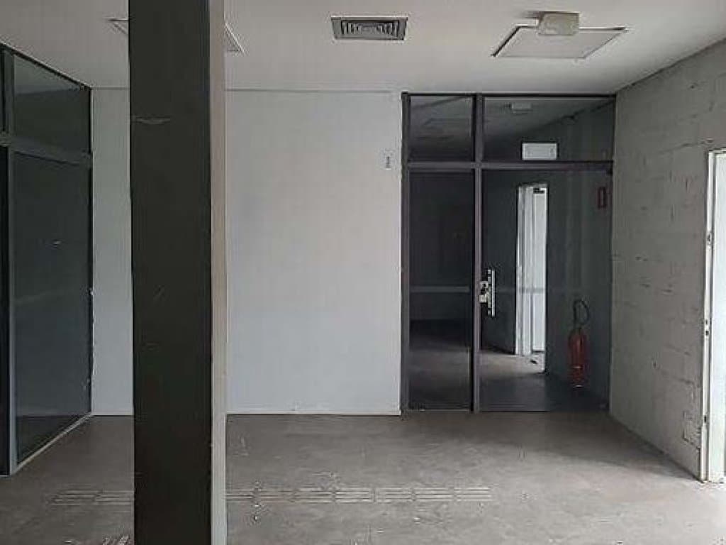 Foto 4 de 15: Comercial em leilão em Astorga - PR, bairro Centro — Imóvel Comercial 763 m² - Centro - Astorga - PR