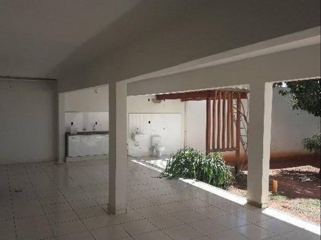 Foto 4 de 12: Comercial em leilão em Votuporanga - SP, bairro Santa Eliza — Prédio Comercial 540 m² - Santa Eliza - Votuporanga - SP