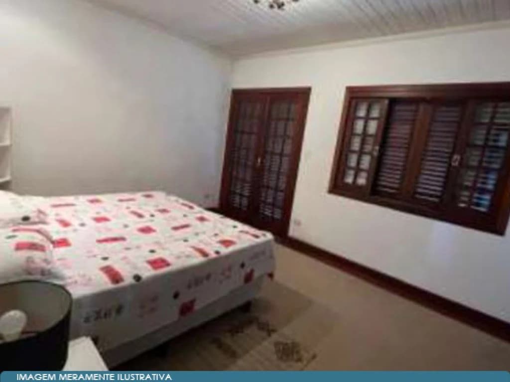 Foto 14 de 17: Casa em leilão em Taboão Da Serra - SP, bairro Jardim Iolanda — Direitos sobre Casa 583 m² - Condomínio Iolanda - Taboão da Serra - SP