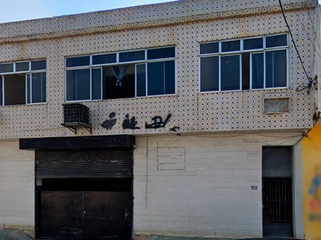 Foto 1 de 5: Comercial em leilão em Duque De Caxias - RJ, bairro Jardim Vinte e Cinco de Agosto — Imóvel Comercial e Residencial 96 m² (área construída) - Jardim 25 de Agosto - Duque de Caxias - RJ