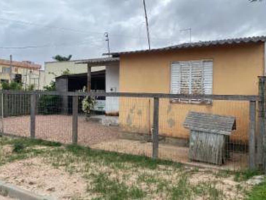 Foto 1 de 3: Casa em leilão em Tapes - RS, bairro Balneário Rebelo — Casa 68 m² - Balneário Rebelo - Tapes - RS