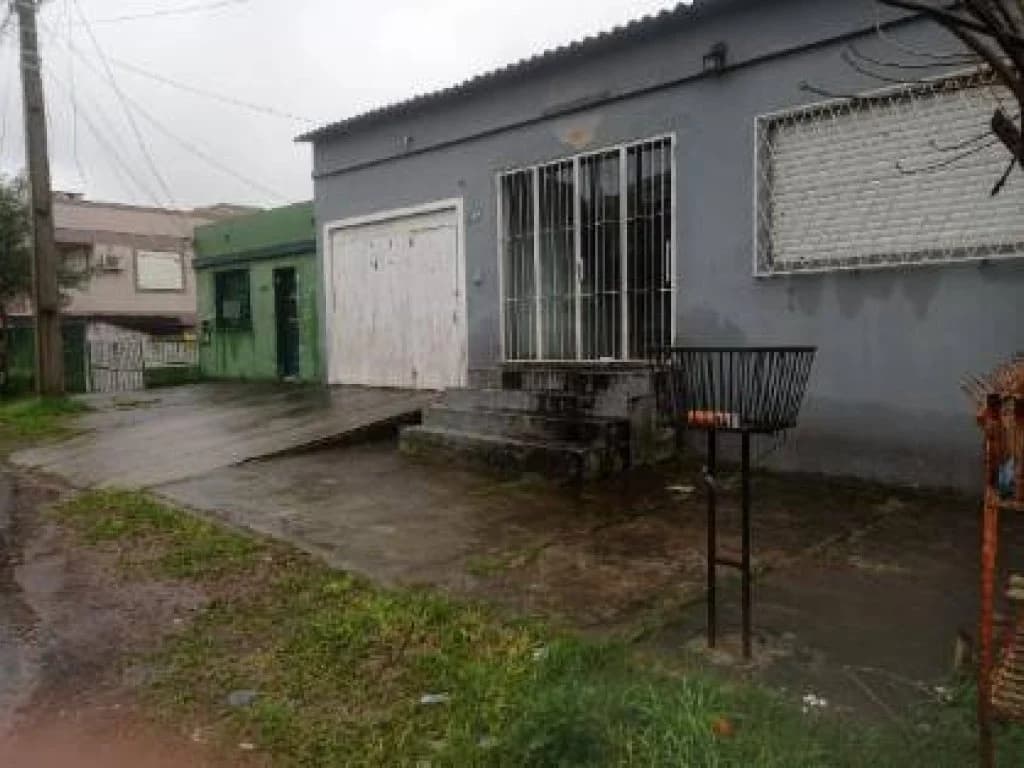 Foto 2 de 19: Casa em leilão em Sant'ana Do Livramento - RS, bairro Vila Jardim do Verde — Casa 160 m² - Vila Jardim do Verde - Santana do Livramento - RS