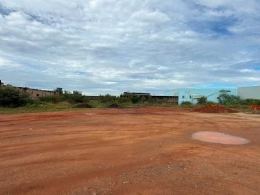 Terreno em leilão em Nova Bandeirantes - MT, bairro Loteamento Nova Bandeirantes — Terreno 600 m² - Nova Bandeirantes-MT - Av. José Francisco Otênio, 1735 - Loteamento Nova Bandeirantes