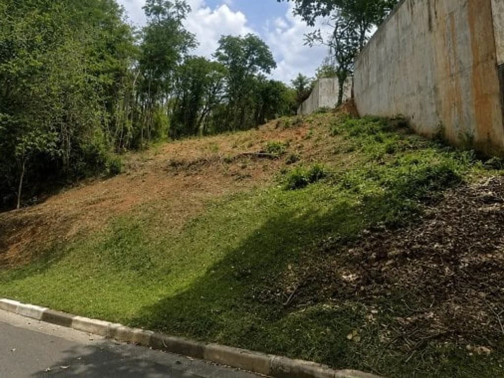 Foto 4 de 4: Terreno em leilão em Mogi Das Cruzes - SP — Terreno 939 m² (Lt. 41 da Qd. 13 no Condomínio Monterey Ville) - Mogi das Cruzes - SP