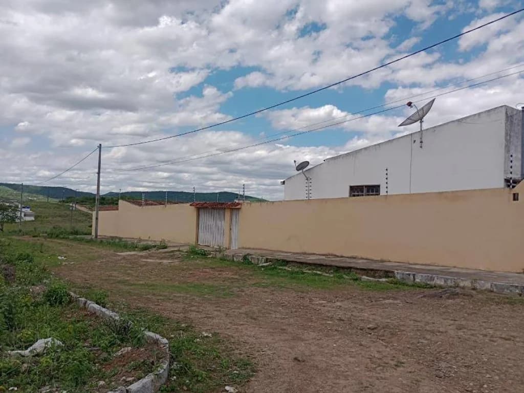 Foto 2 de 39: Casa em leilão em Tacaimbó - PE, bairro Nova Tacaimbó — Casa, Padrão, 3 Vaga(S) de Garagem