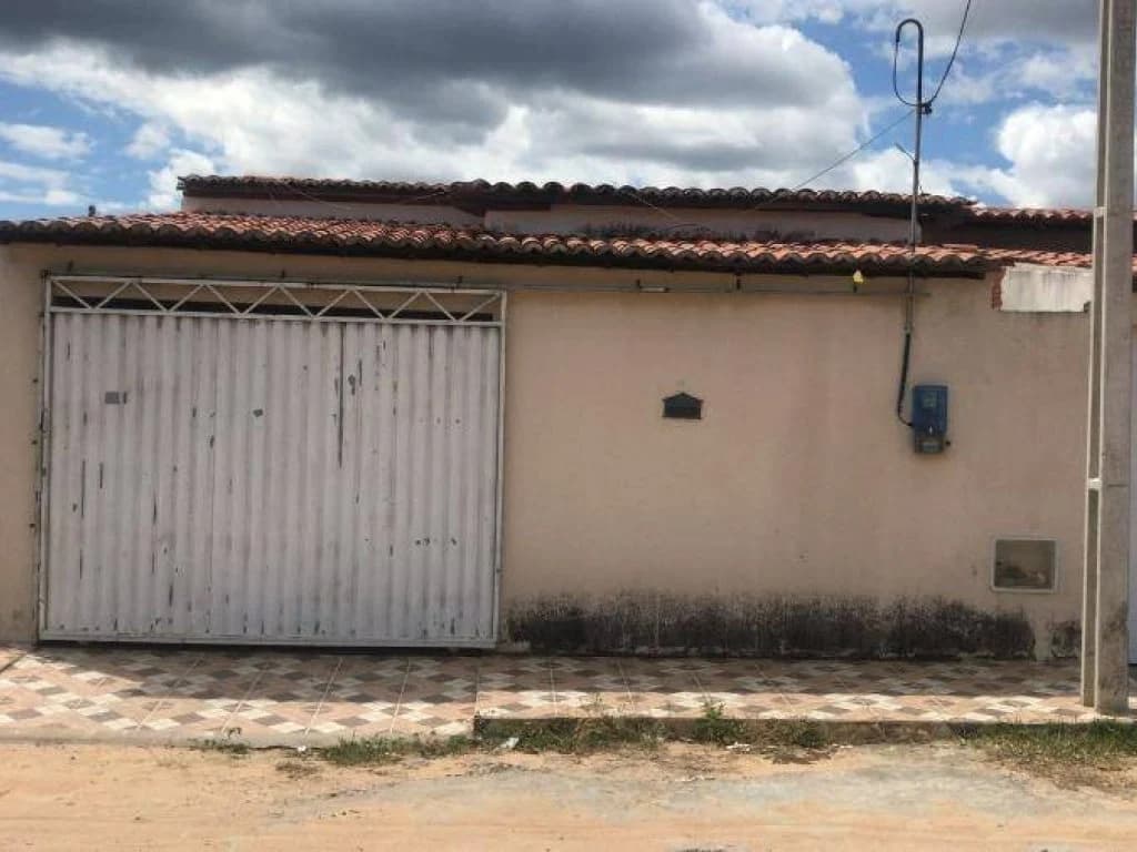 Foto 1 de 8: Casa em leilão em Jaguaribara - CE — Casa, Padrão, 1 Vaga(S) de Garagem