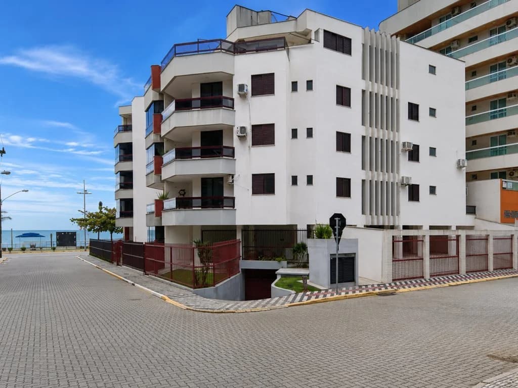 Foto 5 de 24: Apartamento em leilão em Itapema - SC, bairro Centro — Apartamento 106 m² de área total (Condomínio frente à praia) - Centro - Itapema - SC