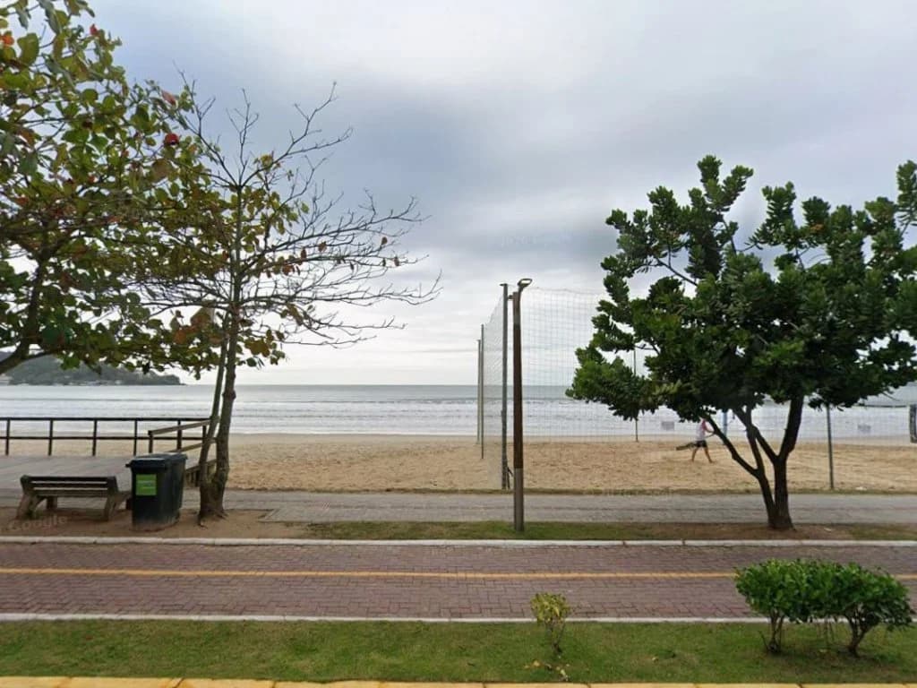 Foto 10 de 24: Apartamento em leilão em Itapema - SC, bairro Centro — Apartamento 106 m² de área total (Condomínio frente à praia) - Centro - Itapema - SC