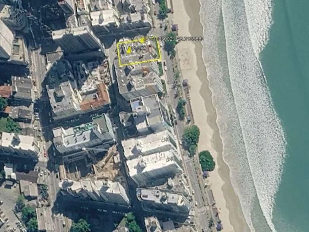 Foto 24 de 24: Apartamento em leilão em Itapema - SC, bairro Centro — Apartamento 106 m² de área total (Condomínio frente à praia) - Centro - Itapema - SC